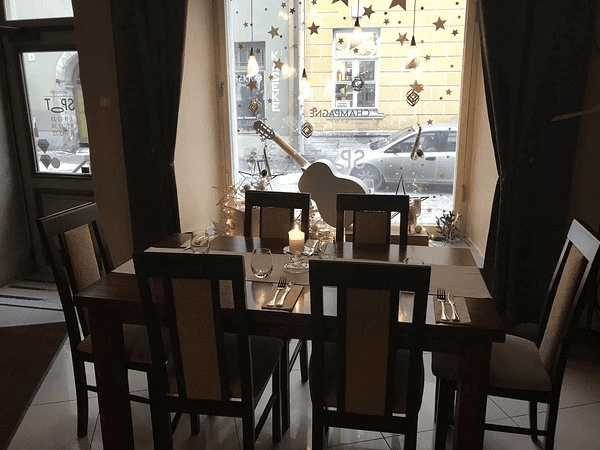 Spot restoran Tallinna vanalinnas