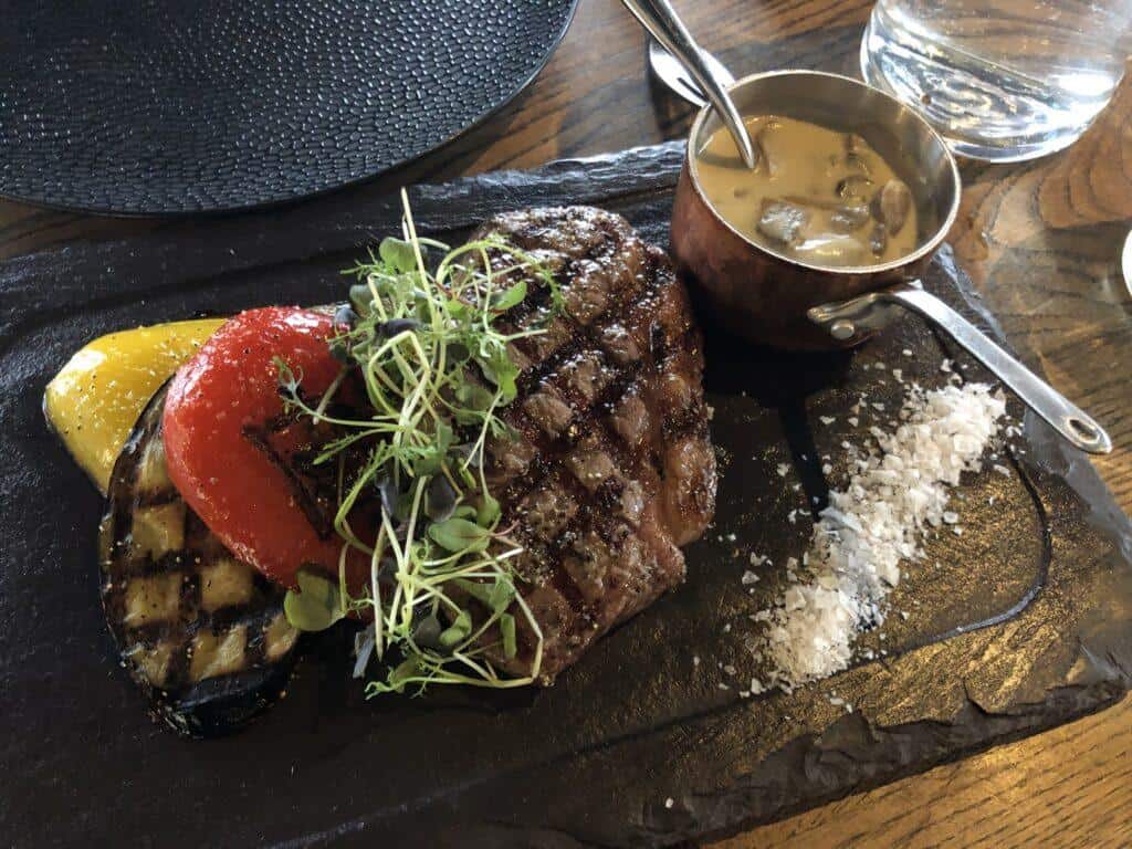MEAT Resto & Butchery. Liharestoran