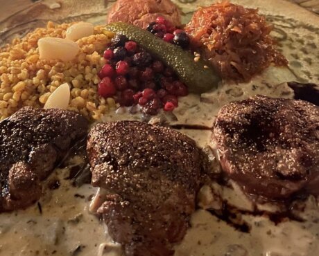 Olde Hansa restoran. ToiduNautleja