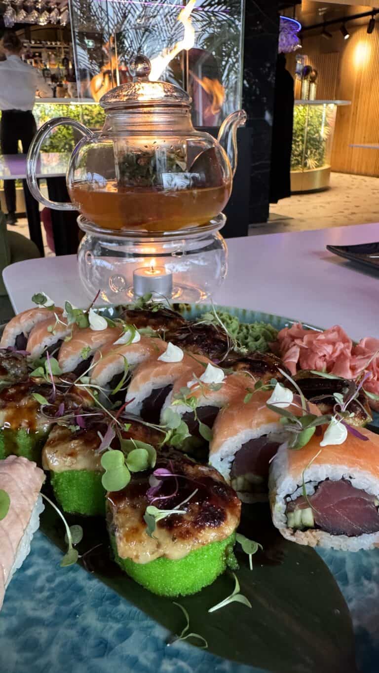 Sushi assortii KAI restos Tallinnas. Restoranide Nädal 2025