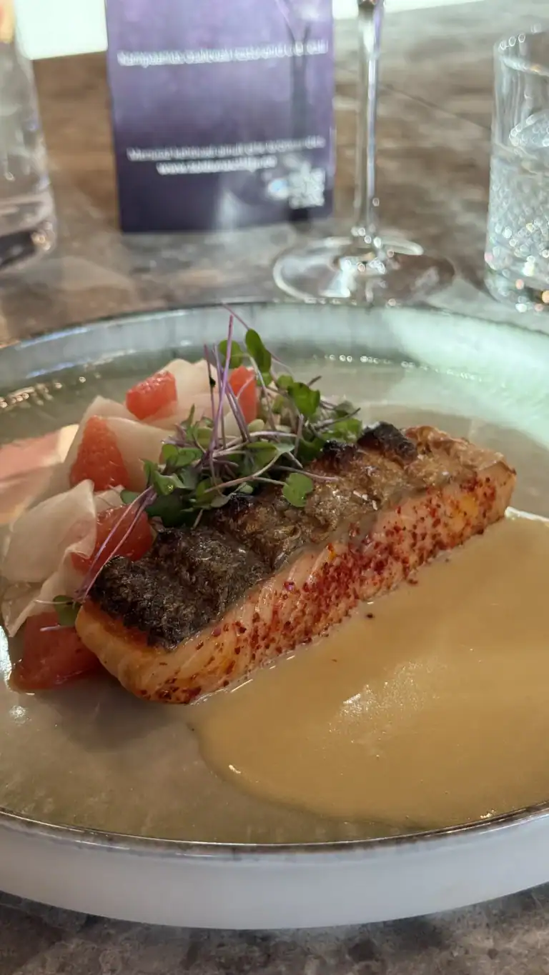 Aroma Bistroo Tallinnas, Arteri kvartalis. Hiddenfjordi lõhe