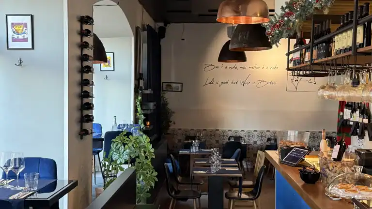 Tasca Portuguesa Tallinna vanalinnas. Portugali restoran
