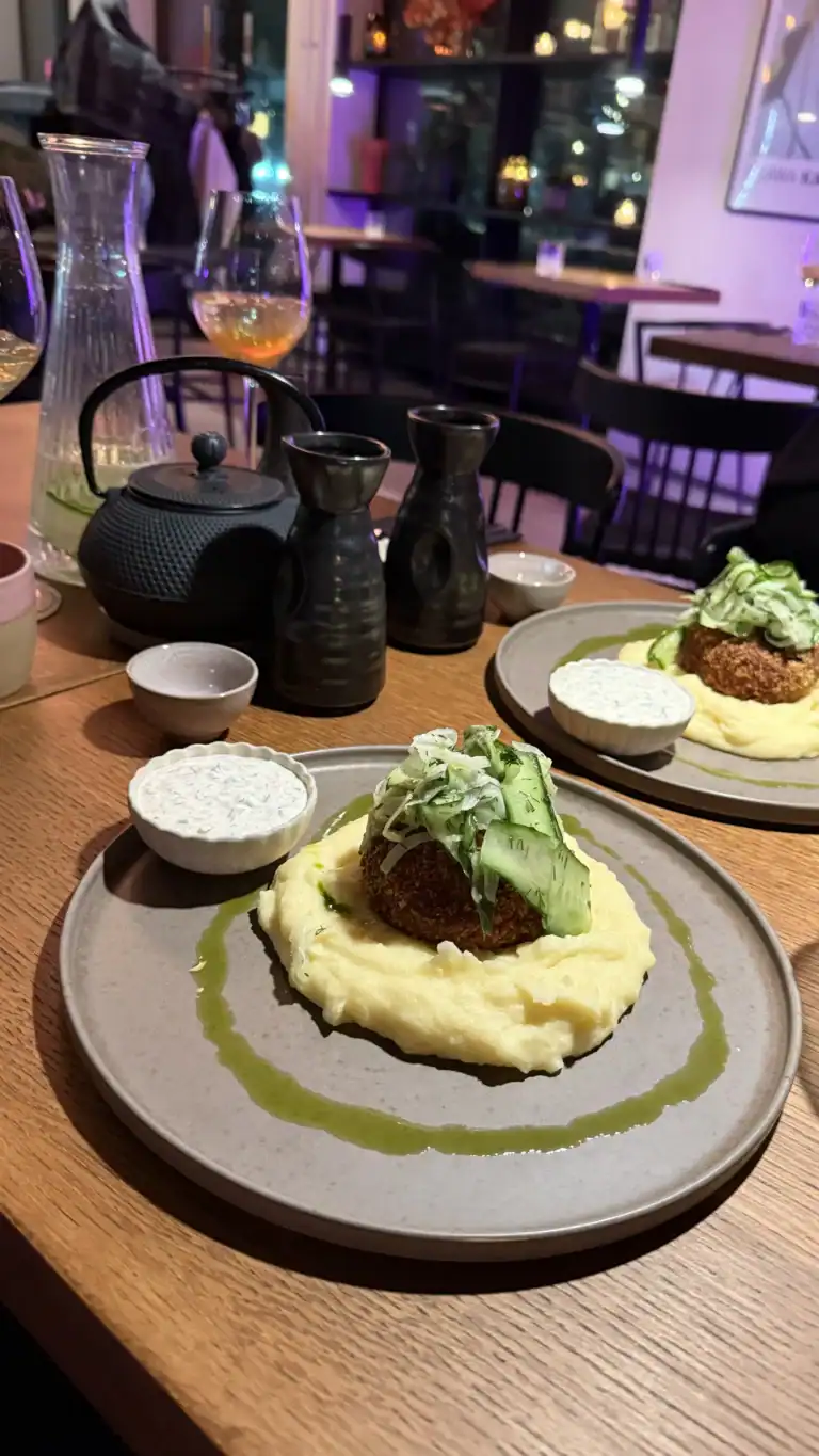 Jaapani restoran Roku Resto Porto Franco Tallinnas.