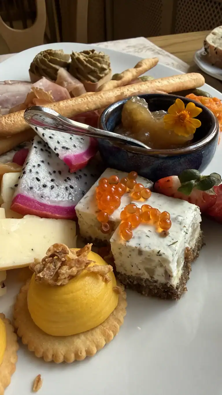 Scheeli restoran Tallinna vanalinnas