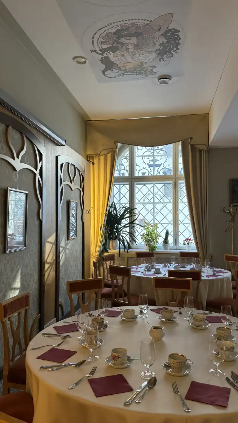 Scheeli restoran Tallinna vanalinnas
