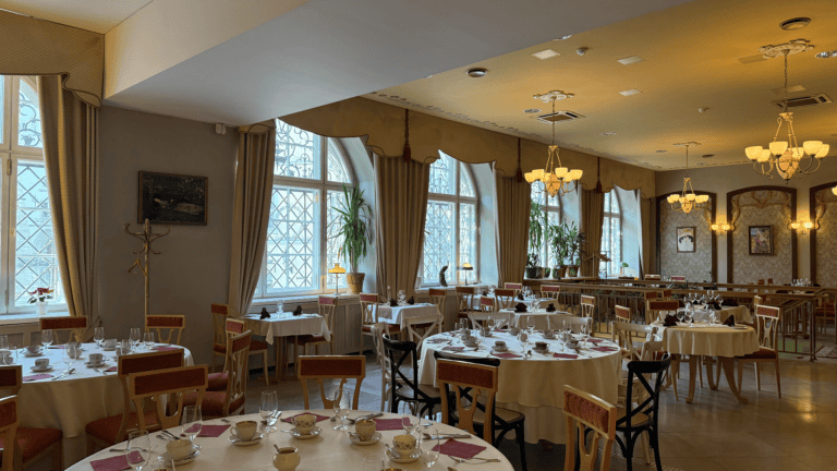 Scheeli restoran Tallinna vanalinnas