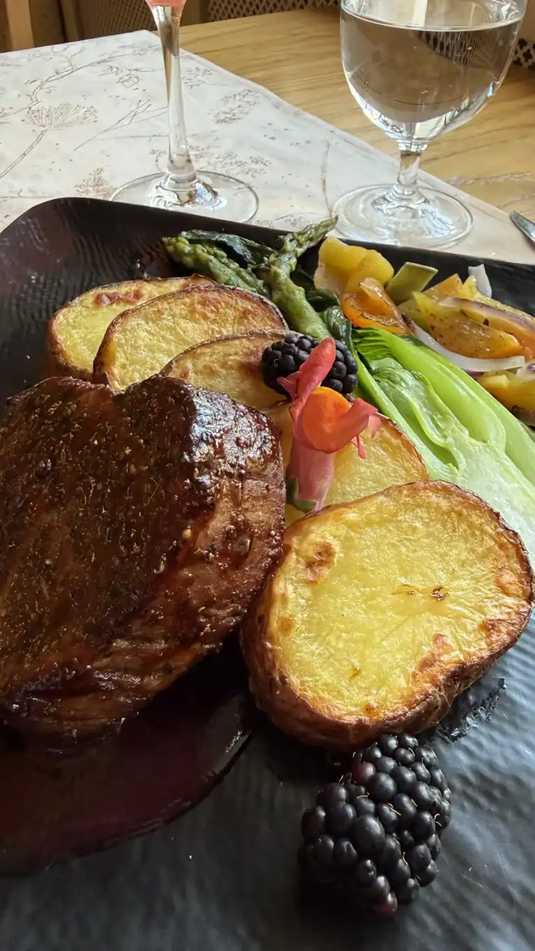 Scheeli restoran Tallinna vanalinnas