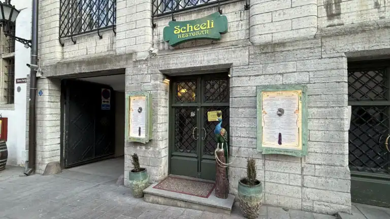 Scheeli restoran Tallinna vanalinnas