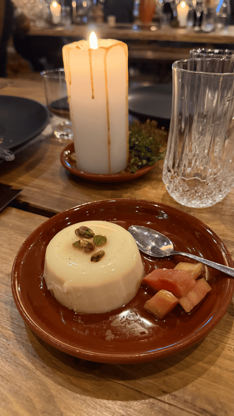 Farmigurmee Academy at Võlumäe Farm, panna cotta